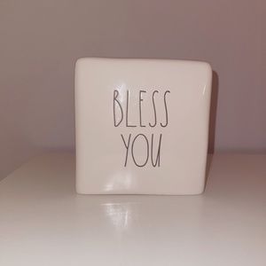 Rae Dunn Tissue Cover Box